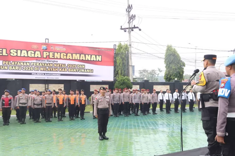 gelar-apel-pasukan,-kapolresta-banyuwangi-tegaskan-kesiapan-pengamanan-malam-tahun-baru-2026