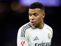 Kylian Mbappe Cedera Lutut, Terancam Absen di Semifinal Supercopa Spanyol – TIMES Banyuwangi