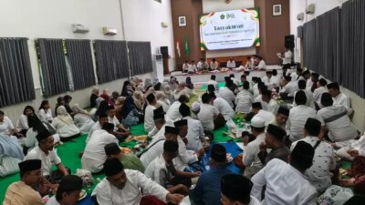 gelar-tasyakuran-hab-ke-80,-delapan-pegawai-kemenag-banyuwangi-terima-satyalancana