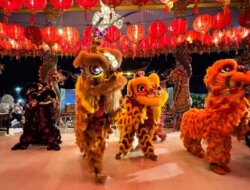 Malam Tahun Baru di Banyuwangi Berbeda, Barongsai dan Tari Naga Hibur Warga di Kelenteng Hoo Tong Bio