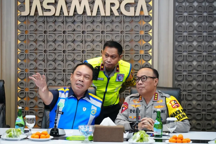 wakapolri:-arus-lalu-lintas-di-periode-nataru-terpantau-aman-kondusif-–-times-banyuwangi