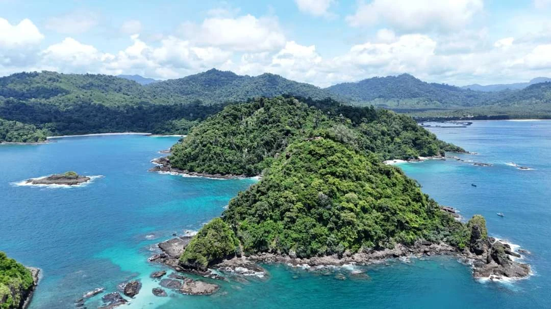 pulau-bedil,-magnet-baru-wisata-banyuwangi:-dikunjungi-ribuan-wisatawan-selama-nataru