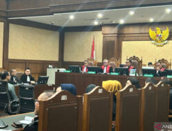 Nadiem Makarim Didakwa Rugikan Negara Rp2,18 Triliun dalam Kasus Laptop Chromebook – TIMES Banyuwangi