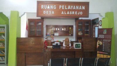 menghilang-usai-viral!-terduga-pelaku-pelecehan-oknum-perangkat-desa-alasrejo-tak-masuk-kerja