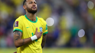 bertahan-di-santos-hingga-2026,-neymar-bidik-comeback-ke-timnas-brasil-–-times-banyuwangi