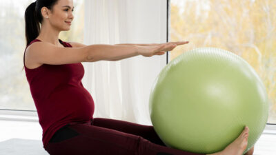 tetap-bugar-saat-mengandung:-5-pilihan-olahraga-terbaik-untuk-ibu-hamil-–-times-banyuwangi