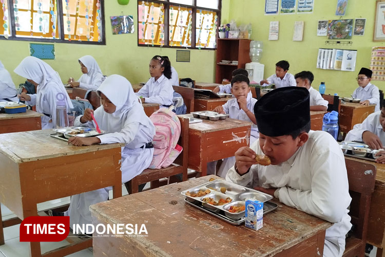 bgn-memastikan-program-mbg-tetap-berjalan-saat-ramadan-–-times-banyuwangi