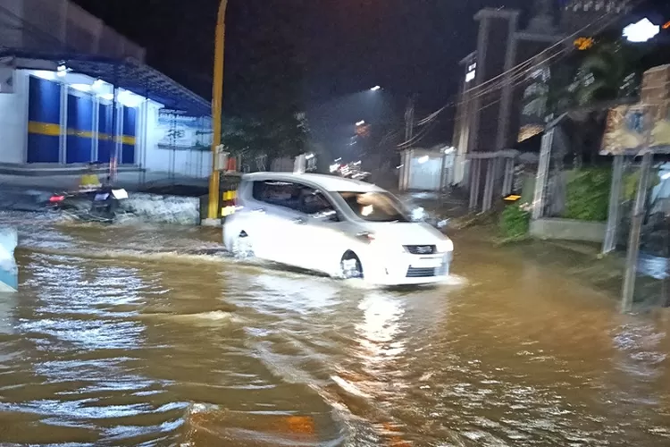 puncak-musim-hujan-januari–februari,-bpbd-banyuwangi-petakan-ancaman-banjir-hingga-longsor