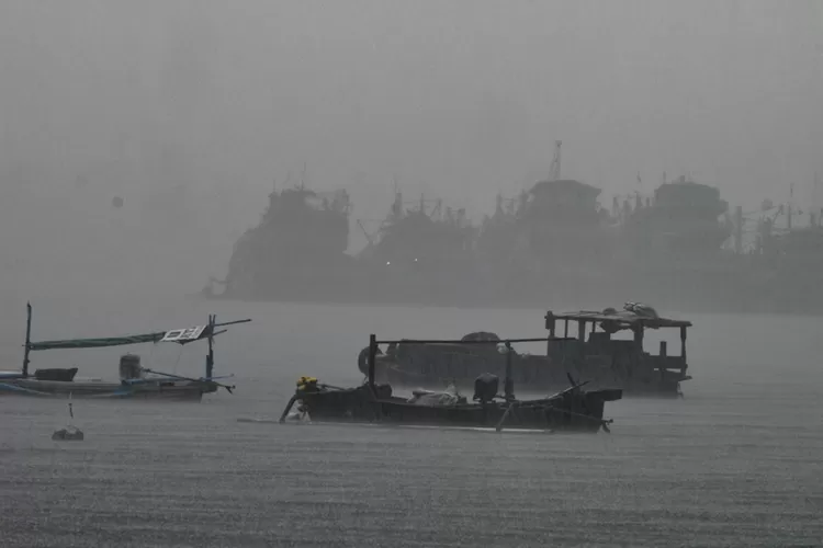 puncak-musim-hujan-januari–februari,-bpbd-banyuwangi-petakan-wilayah-rawan-banjir-dan-longsor