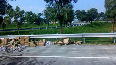 tol-prosiwangi-mulai-dibangun,-penghijauan-di-simpang-susun-exit-tol-masih-terlupakan