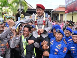 Malam Pisah Sambut Kapolresta Banyuwangi Haru, Rama Samtama Putra Menangis Kenang Tugas dan Kebersamaan