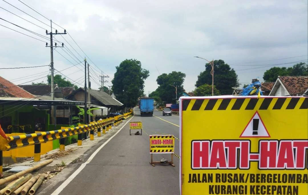 dinding-penahan-tanah-dekat-jembatan-alas-bulu-ambrol,-bbpjn-tegaskan-bukan-struktur-jembatan