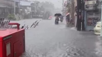 banjir-jakarta-picu-kemacetan,-polisi-rekayasa-lalu-lintas-di-sejumlah-titik