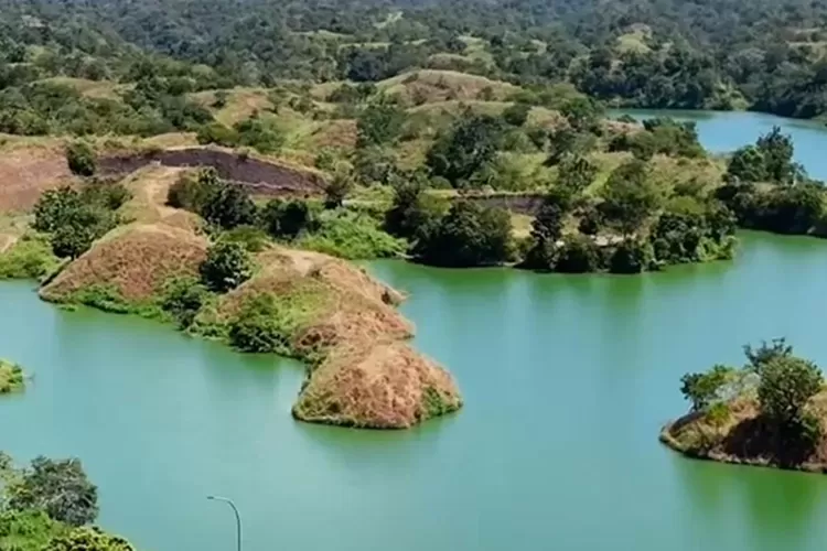 exit-tol-prosiwangi-di-situbondo-dirancang-strategis,-besuki-jadi-titik-awal-hingga-akses-wisata-baluran-dan-pasir-putih