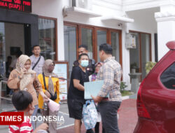 Pengacara Gadungan Jhon Sambo Diserahkan ke Kejaksaan Negeri Banyuwangi – TIMES Banyuwangi