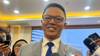 belum-putuskan-evakuasi-wni,-menlu-ri:-situasi-iran-terus-dipantau-–-times-banyuwangi