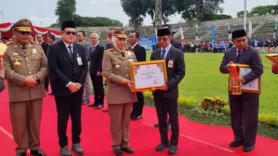 bupati-banyuwangi-raih-penghargaan-atas-komitmen-pada-perlindungan-dan-keselamatan-kerja