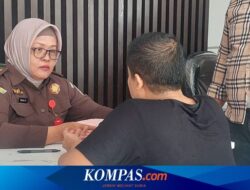 John Sambo, Pengacara Gadungan Ngamuk Saat Digelandang di Kejari Banyuwangi