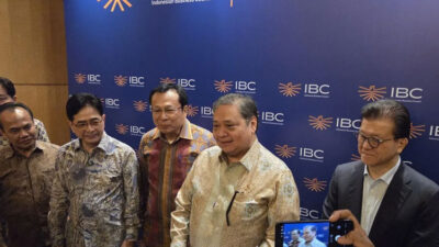 hadapi-risiko-tarif-as,-pemerintah-bentuk-bumn-tekstil-baru-dengan-arahan-presiden-prabowo-–-times-banyuwangi