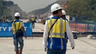 serap-lebih-dari-2.200-pekerja,-proyek-tol-prosiwangi-paket-3-jadi-penggerak-ekonomi-warga