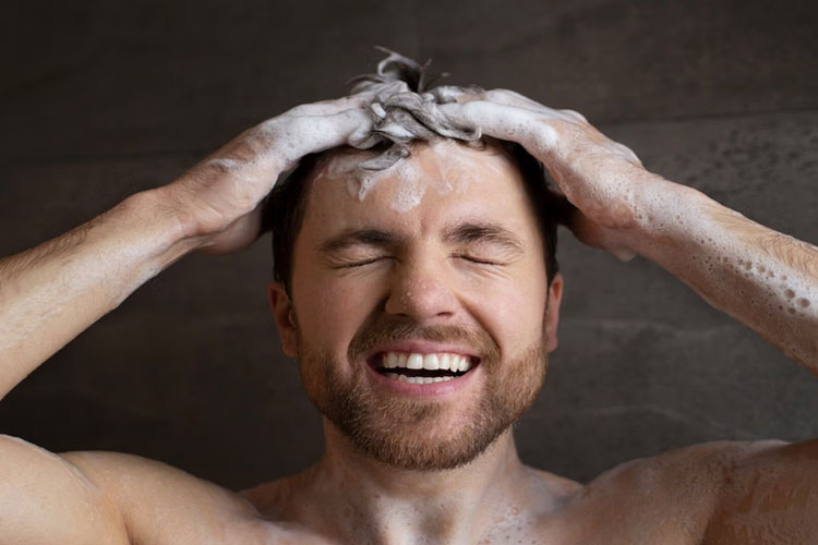 keajaiban-mandi-sebelum-subuh,-dingin-tapi-bikin-sehat-–-times-banyuwangi