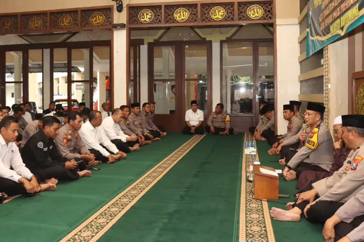 peringatan-isra-miraj-1447-h-jumat-16-januari-2026,-ini-cara-meneladani-maknanya-dalam-kehidupan-sehari-hari