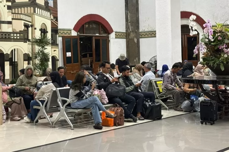 jalur-ka-kaliwungu-kalibodri-tergerus-air,-ini-daftar-kereta-api-yang-terdampak