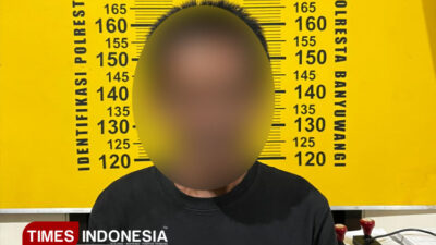 pria-diduga-odgj-tertangkap-ketika-melakukan-percobaan-pencurian-sepeda-motor-di-banyuwangi-–-times-banyuwangi