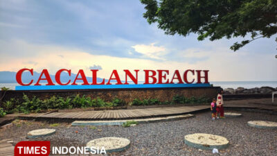 daya-tarik-kano,-pantai-cacalan-banyuwangi-banjir-wisatawan-selama-nataru-–-times-banyuwangi