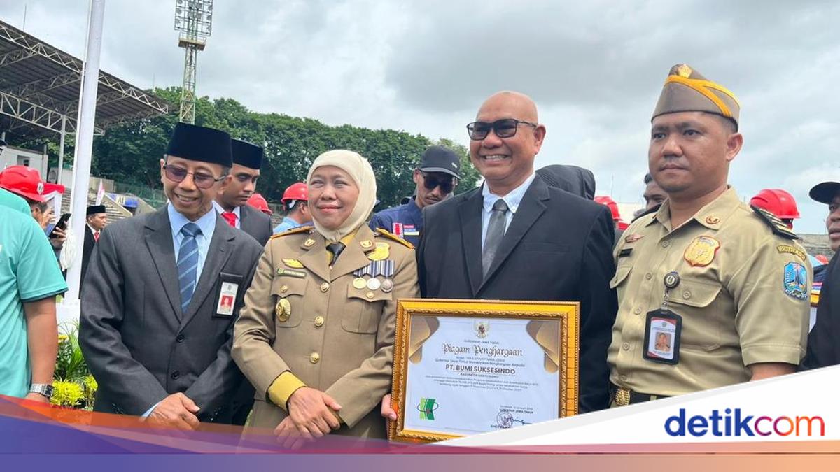 pantai-pantai-di-banyuwangi-diserbu-55-ribu-wisatawan-saat-libur-nataru