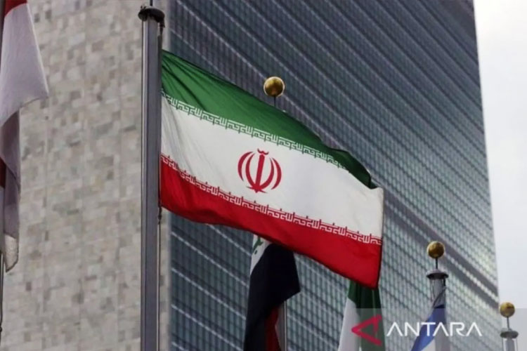 #utk-stok-dini-hari#-khamenei-sebut-trump-bertanggung-jawab-atas-korban-dan-kerusuhan-di-iran-–-times-banyuwangi