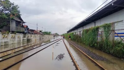 jalur-kereta-api-pekalongan-sragi-dibuka-lagi,-ini-kecepatan-yang-diberlakukan-kai