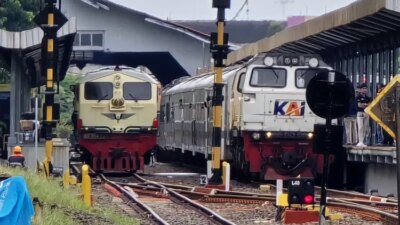 ribuan-tiket-kereta-api-dibatalkan!-ini-dampak-genangan-air-jalur-pekalongan-sragi