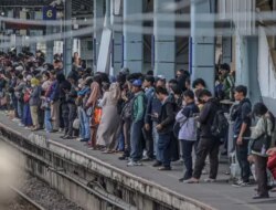 Banjir Rendam Rel, KRL di Jakarta Berubah Total, Ini Jalur yang Terdampak