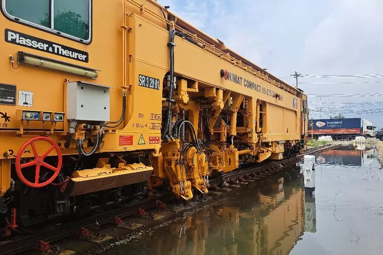 jalur-kereta-api-mulai-normal,-ini-update-terbaru-pemulihan-kai-pascabanjir