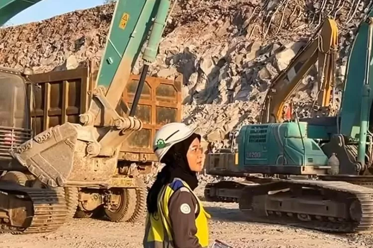 tiga-kontraktor-ternama-garap-jalan-tol-prosiwangi,-29-sub-kontraktor-ikut-bantu-pengerjaan