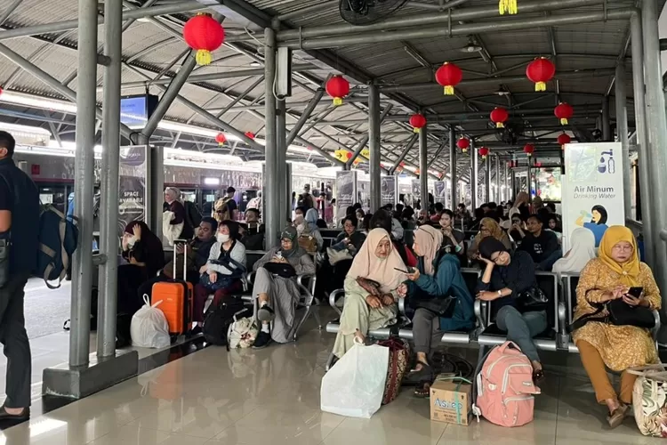 banjir-lintas-utara,-kai-daop-8-surabaya-batalkan-sejumlah-kereta-api-hari-ini