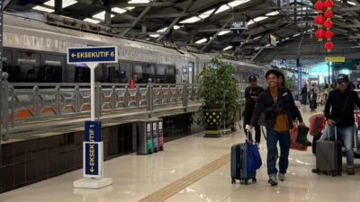 jalur-rel-pekalongan-pulih,-ini-update-terbaru-perjalanan-kereta-api-di-daop-8-surabaya