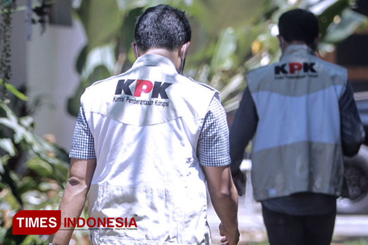 tajuk-redaksi:-maling-republik-–-times-banyuwangi