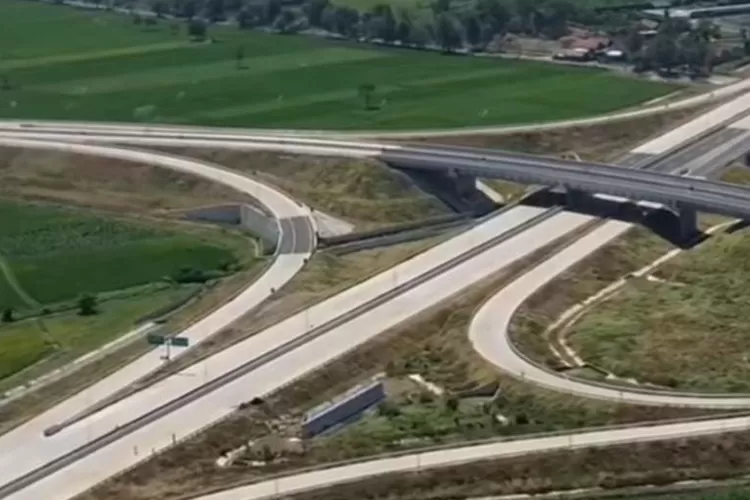 jalan-tol-prosiwangi:-dari-probolinggo-ke-situbondo,-progres-konstruksi-kian-dekat-babak-final