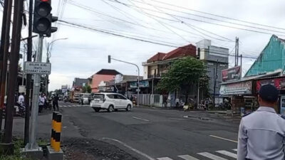 traffic-light-simpang-4-gladag-resmi-aktif,-keselamatan-berkendara-warga-banyuwangi-kian-terjamin-–-times-banyuwangi