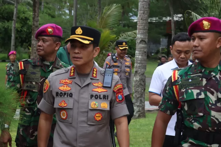 sinergi-tni–polri-di-banyuwangi-kian-kuat,-kapolresta-kunjungi-puslatpurmar-7-lampon