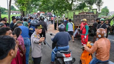 kecelakaan-beruntun-di-dadapan-banyuwangi,-lalu-lintas-lumpuh-hampir-dua-jam