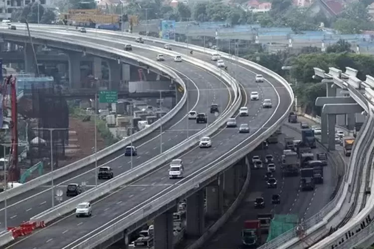 10-rute-tol-favorit-di-pulau-jawa,-perjalanan-antar-kota-makin-nyaman-dan-efisien