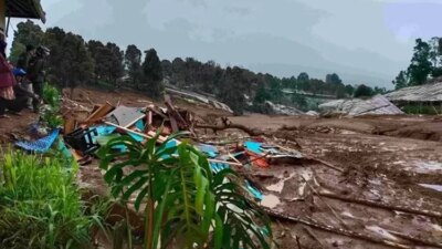 82-orang-hilang-akibat-longsor-di-bandung-barat,-bnpb-kerahkan-operasi-modifikasi-cuaca