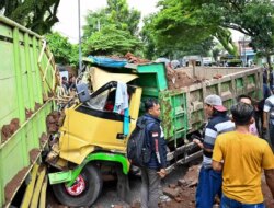 Update Kecelakaan Beruntun di Jalan Raya Kabat Banyuwangi, Sopir Dump Truck Meninggal Dunia