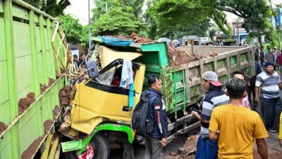 update-kecelakaan-beruntun-di-jalan-raya-kabat-banyuwangi,-sopir-dump-truck-meninggal-dunia