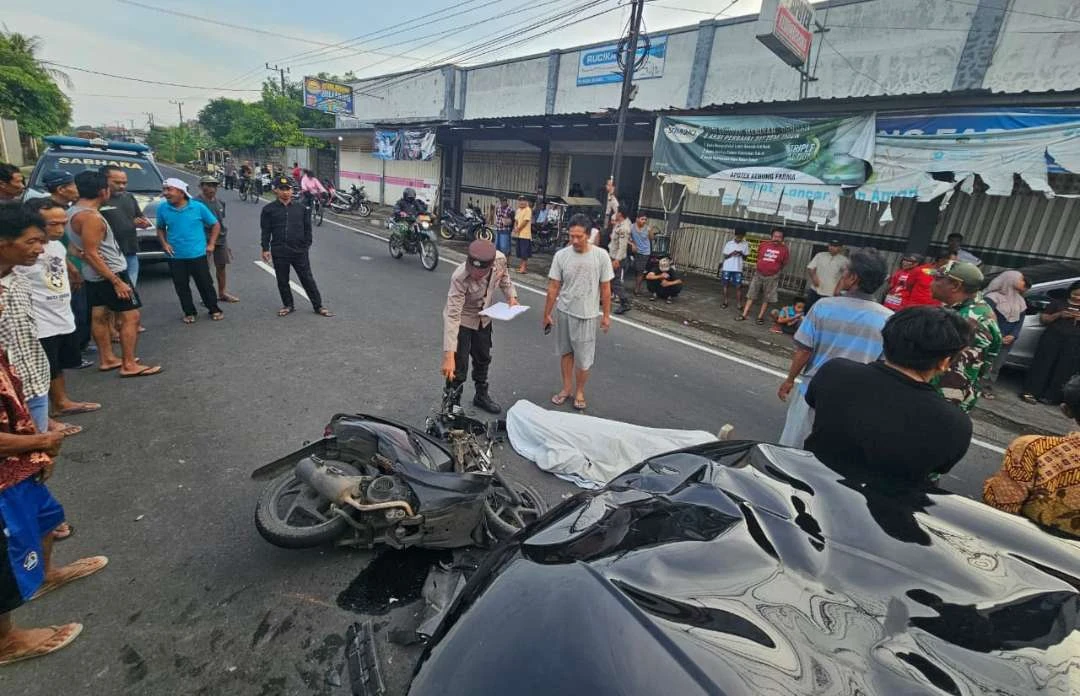 kecelakaan-karambol-di-banyuwangi,-pengendara-sepeda-motor-meninggal-di-lokasi-kejadian