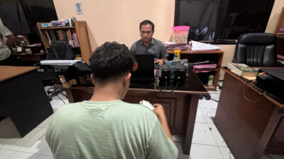 polsek-banyuwangi-kota-tangkap-pelaku-pencurian-handphone-di-konter-bub-cell-–-times-banyuwangi