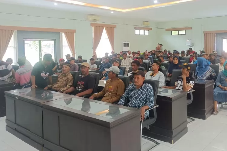 nelayan-lokal-muncar-banyuwangi-resah,-alat-tangkap-pendatang-dinilai-merugikan-dan-mengancam-keselamatan-di-laut